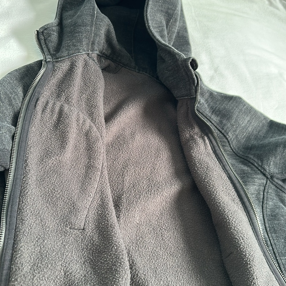 Lululemon dark grey/ black hoodie - Picture 9 of 9
